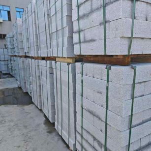 乌兰察布芝麻白路牙石，路侧石