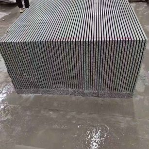 乌兰察布芝麻白毛板荒料切割