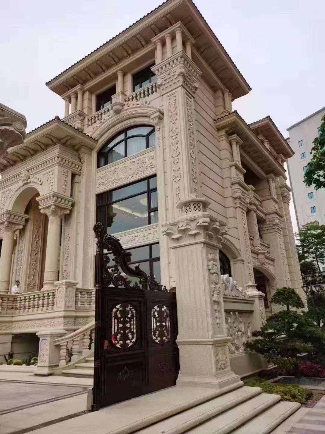 乌兰察布黄金麻别墅外墙异形定制