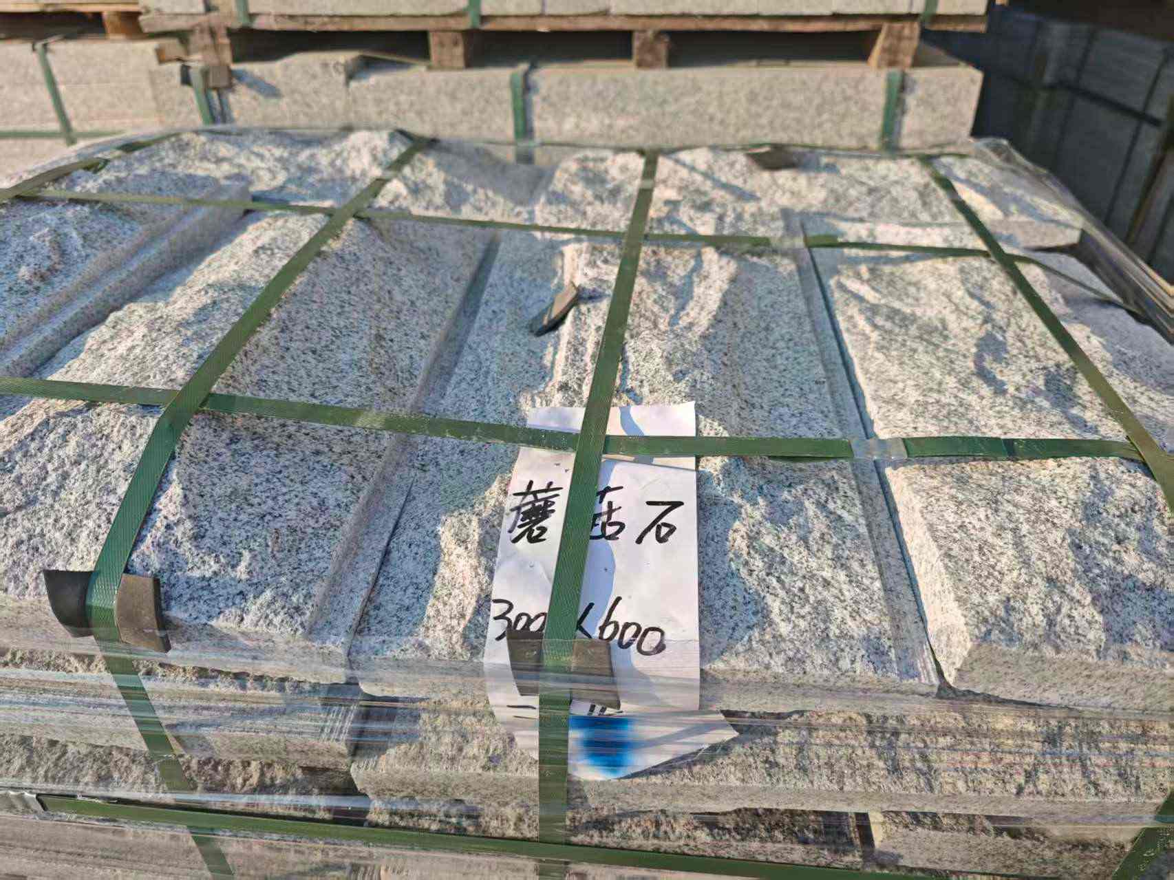 乌兰察布芝麻白蘑菇石，自然面