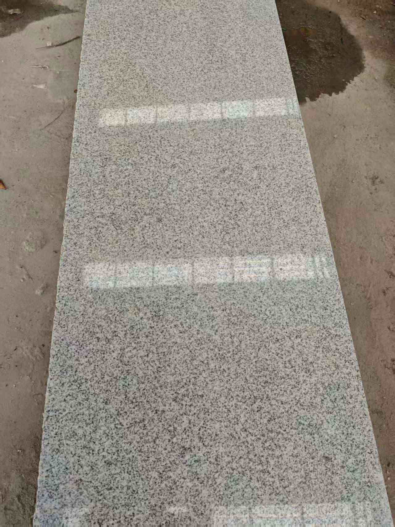 乌兰察布芝麻白光面毛板